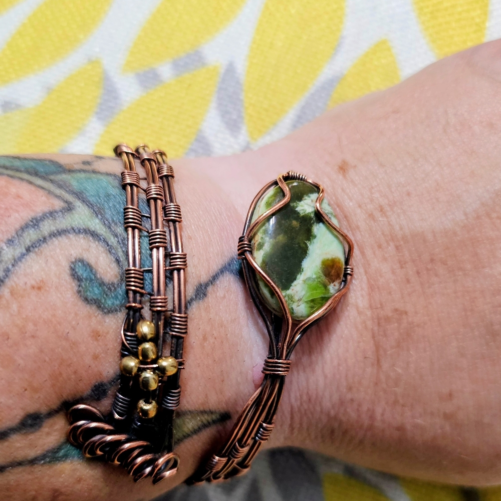 Australian Chrome Chalcedony Stone Bangle